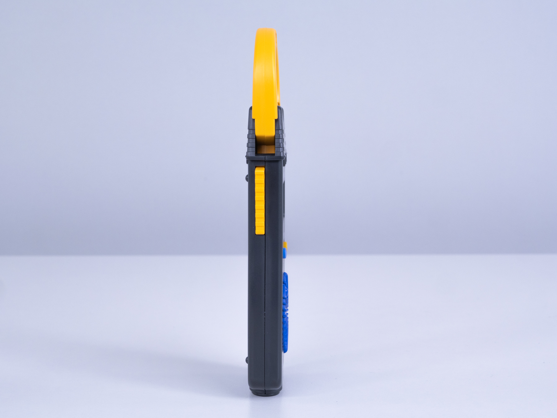 HIOKI 3280-10F ac clamp meter with 3 current ranges up to 1000 a resistance measurement