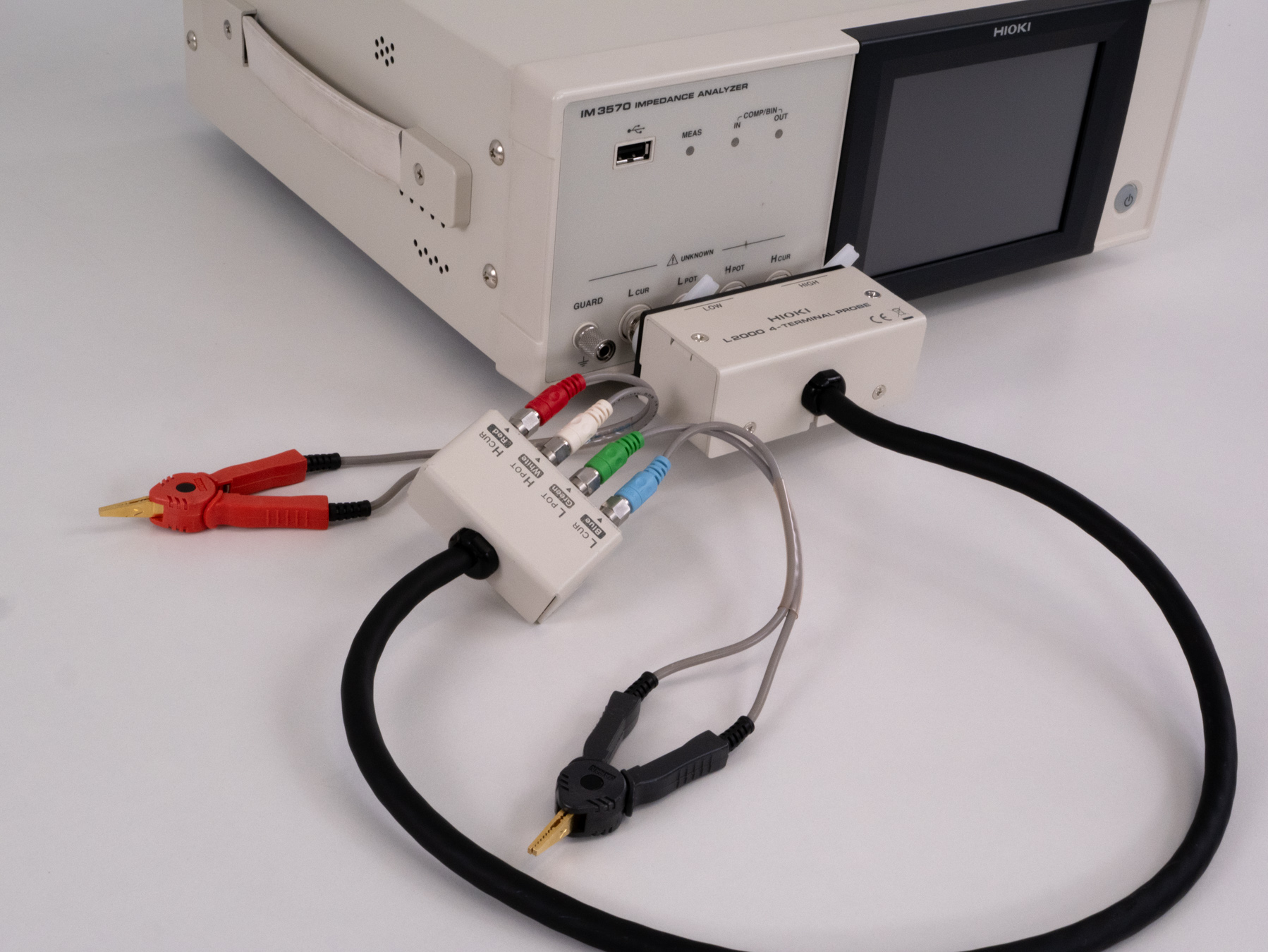 HIOKI IM3570-9000 impedance analyzer 4hz to 5mhz with L2000 4 terminal probe accessory