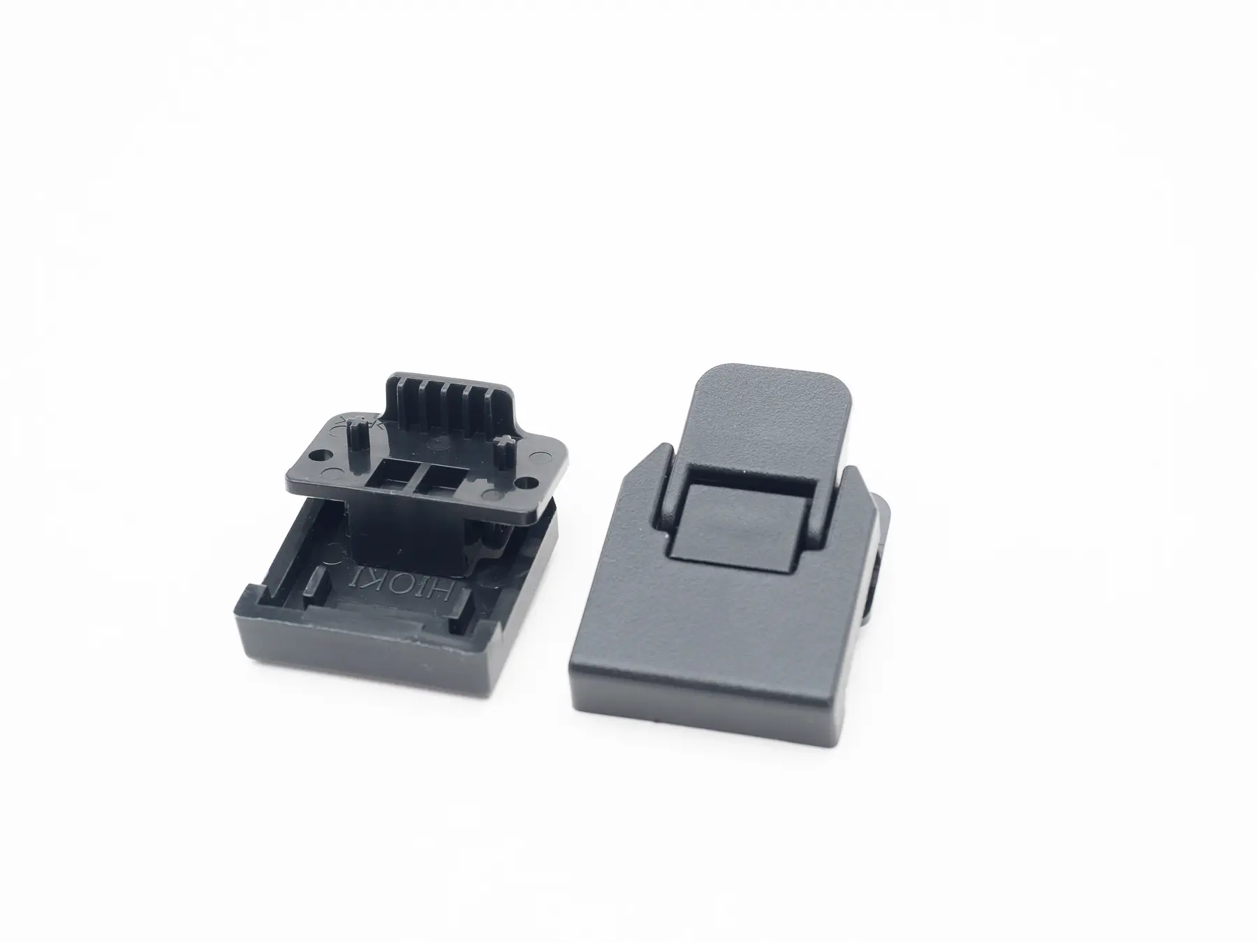 600537180 - Replacement Catch for Carrying Case C1014