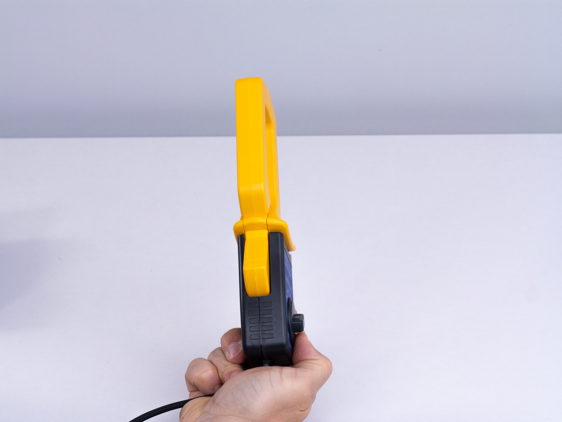 9132-50 - AC Multi-Range Current Clamp, 1000 A, 1 kHz, BNC Output