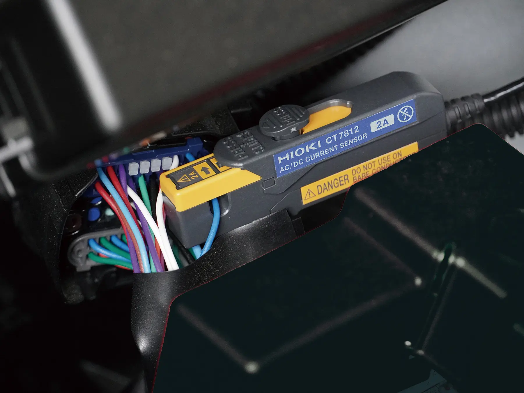 CT7812 - Ultrakompakte AC/DC-Stromzange, 2 A / 100 kHz