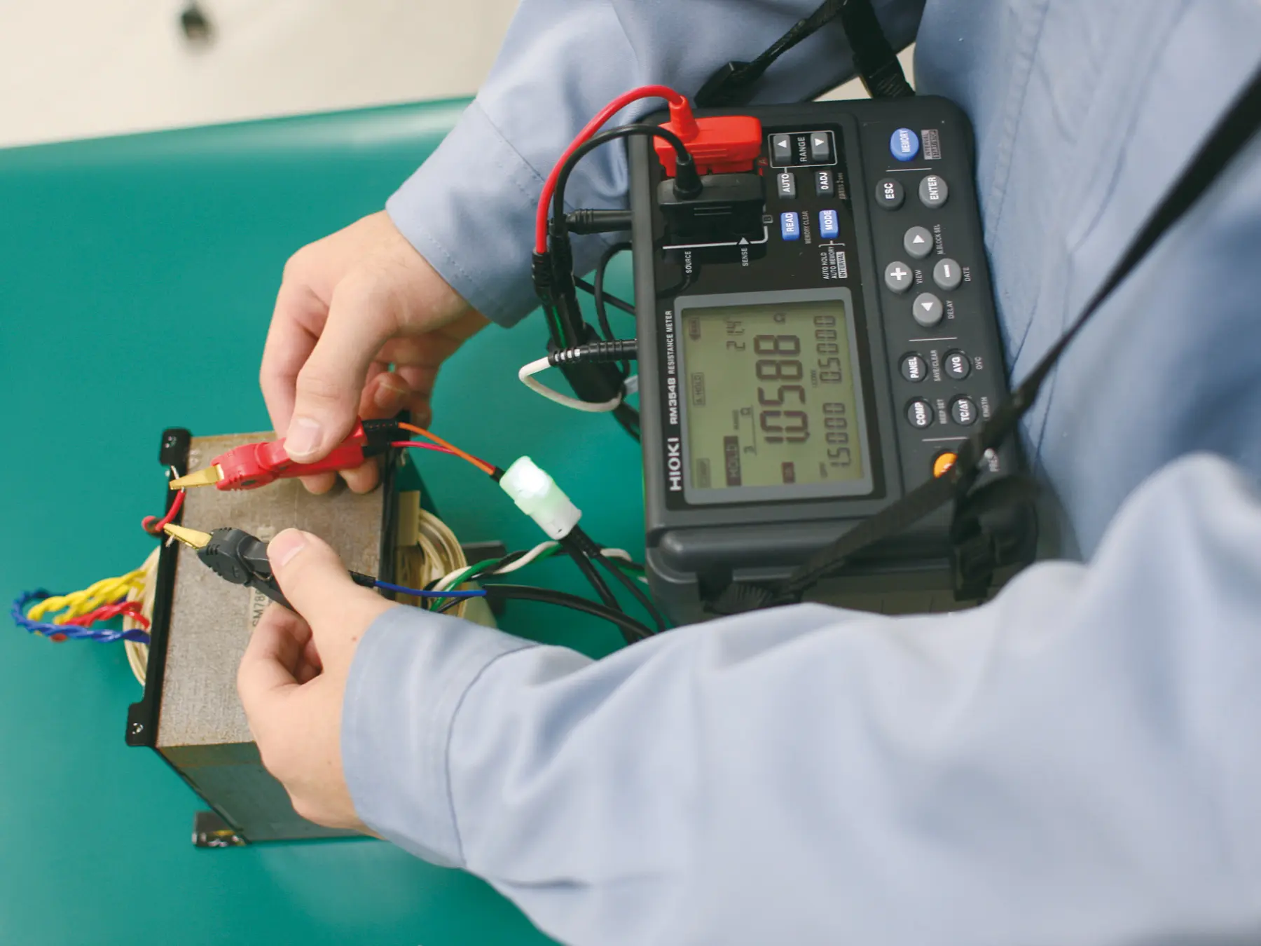 L2107 - Four-wire measuring cable with Kelvin clips for 3540/3561/RM3548