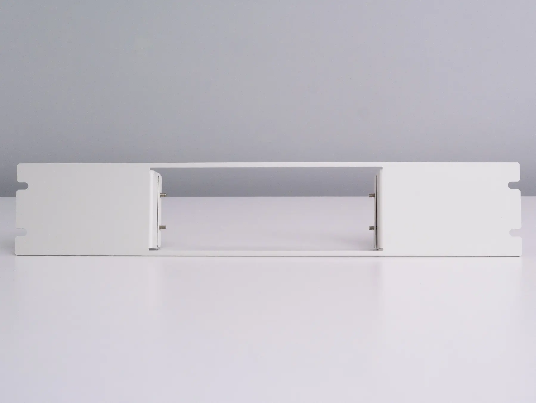 EU3545A - 19-inch rack-mount kit for RM3545 series