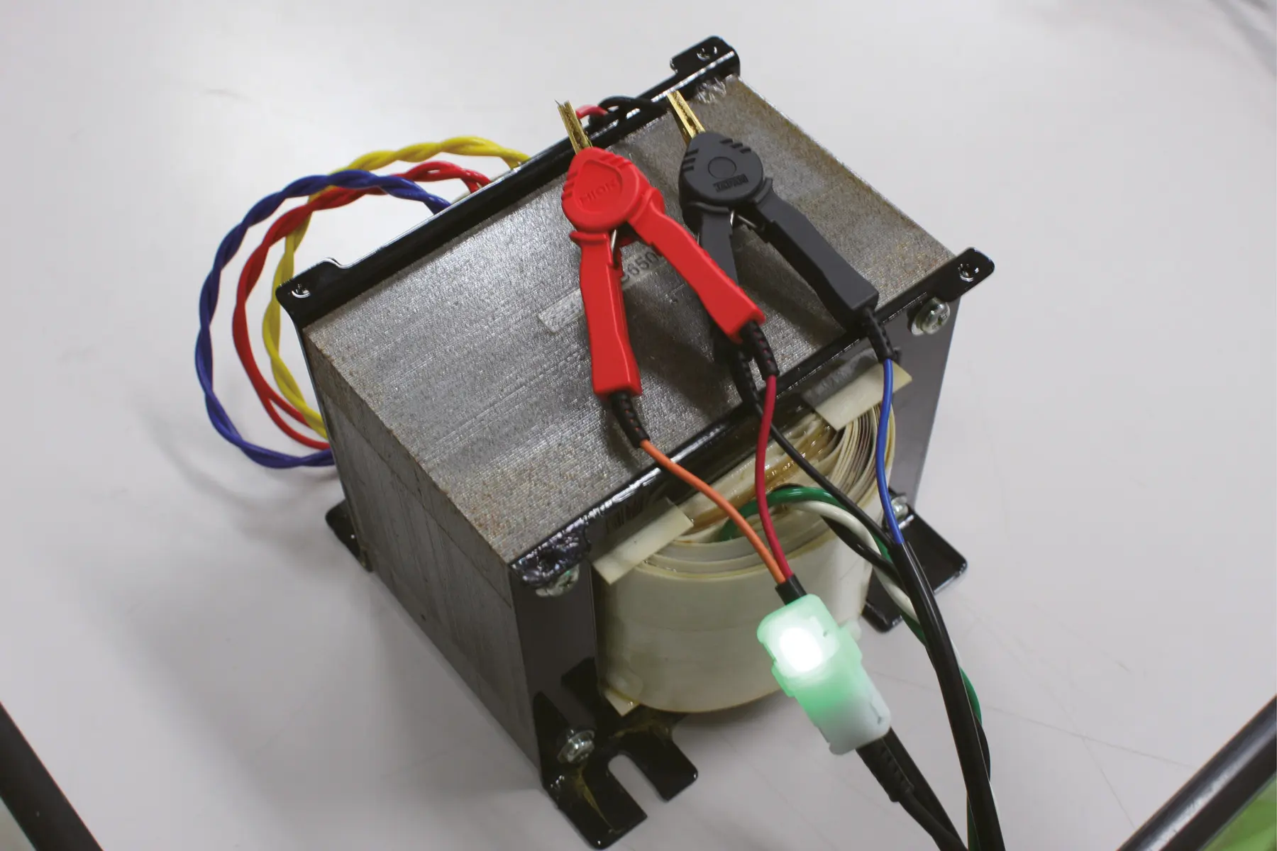 HIOKI L2105 led comparator attachment pass fail visual