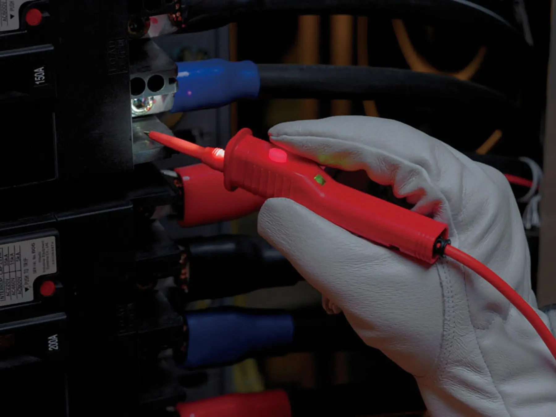 L9788-10 - Test lead with release button red