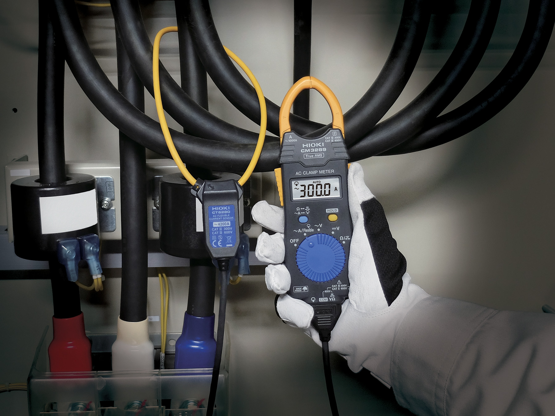 CM3289 - AC CLAMP METER 