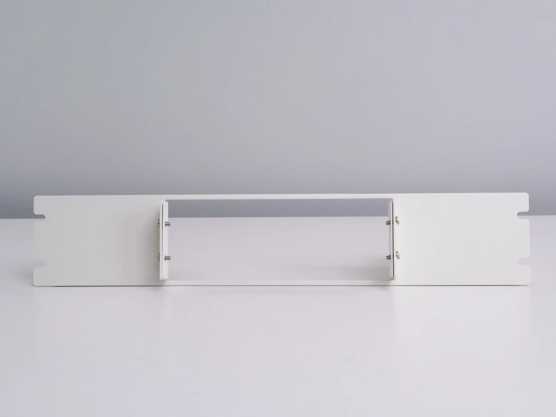 EU3545A - 19-inch rack-mount kit for RM3545 series