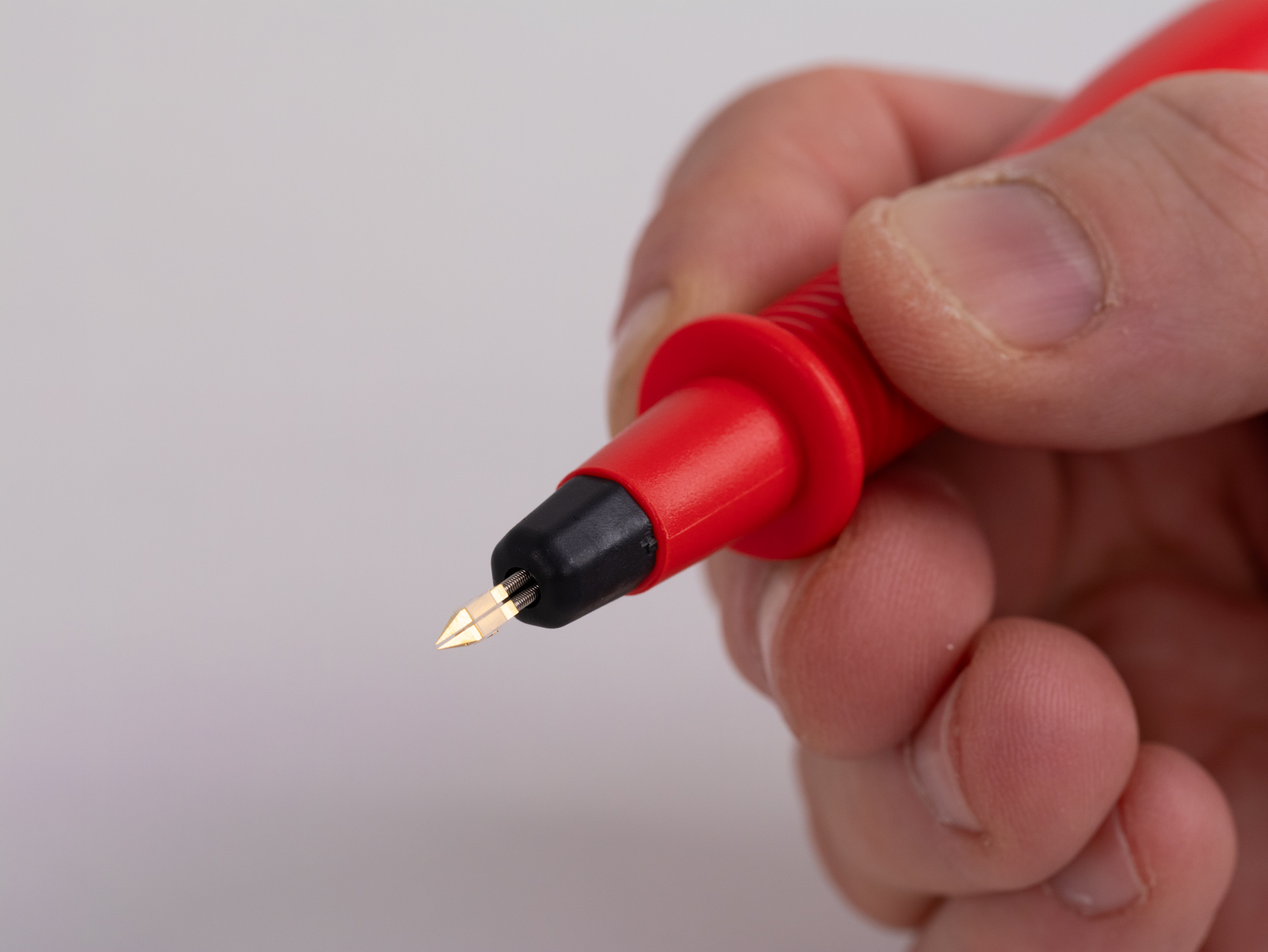 HIOKI L2103 pin type lead close up