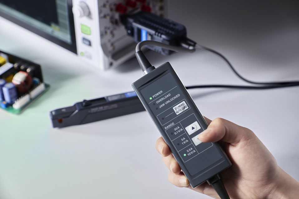 CT6710 - AC/DC Current Probe, 30 A (3 ranges) / 50 MHz