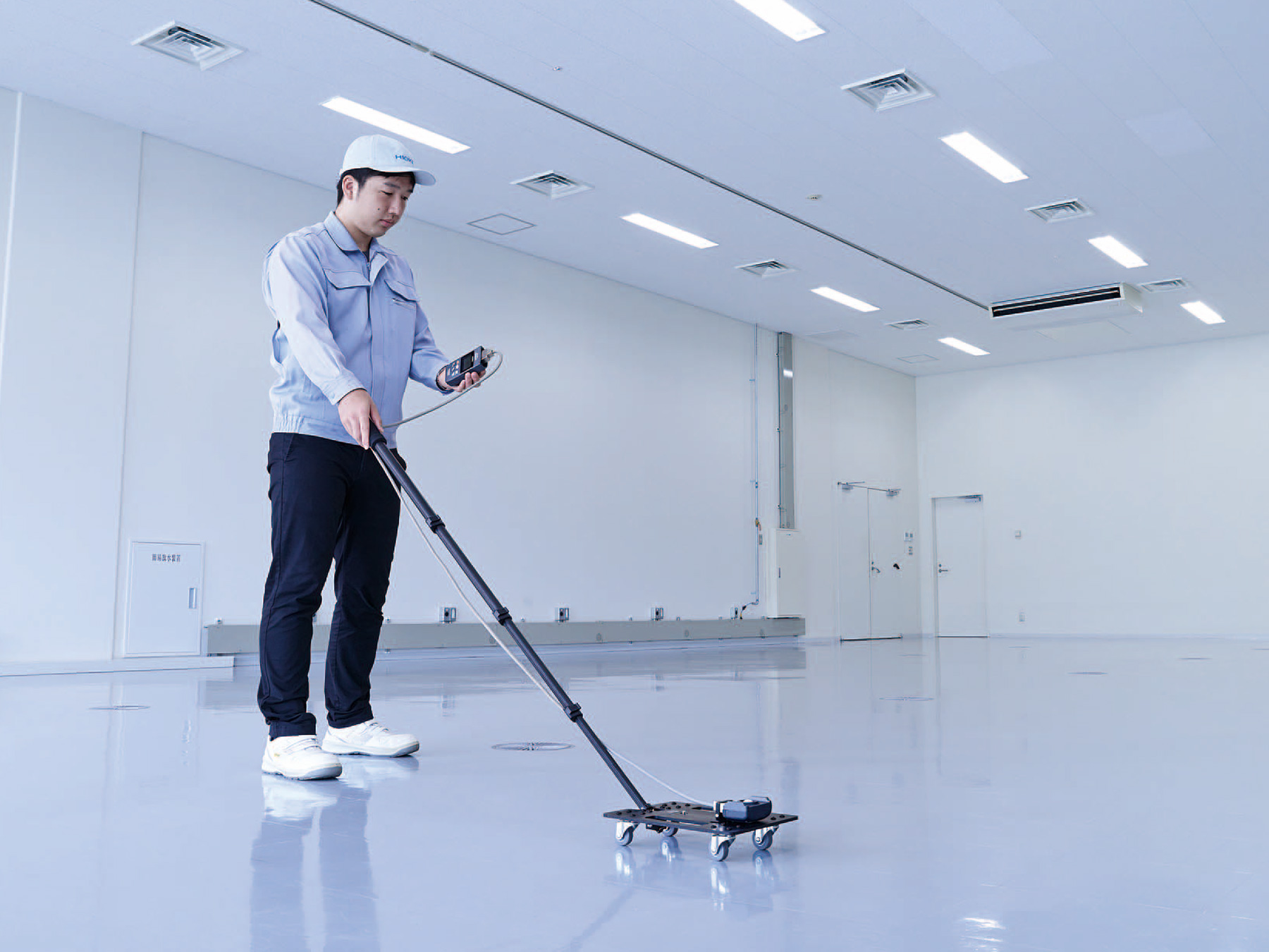 Z5023 - Measuring trolley with push bar for Lux Meters FT3424, FT3425