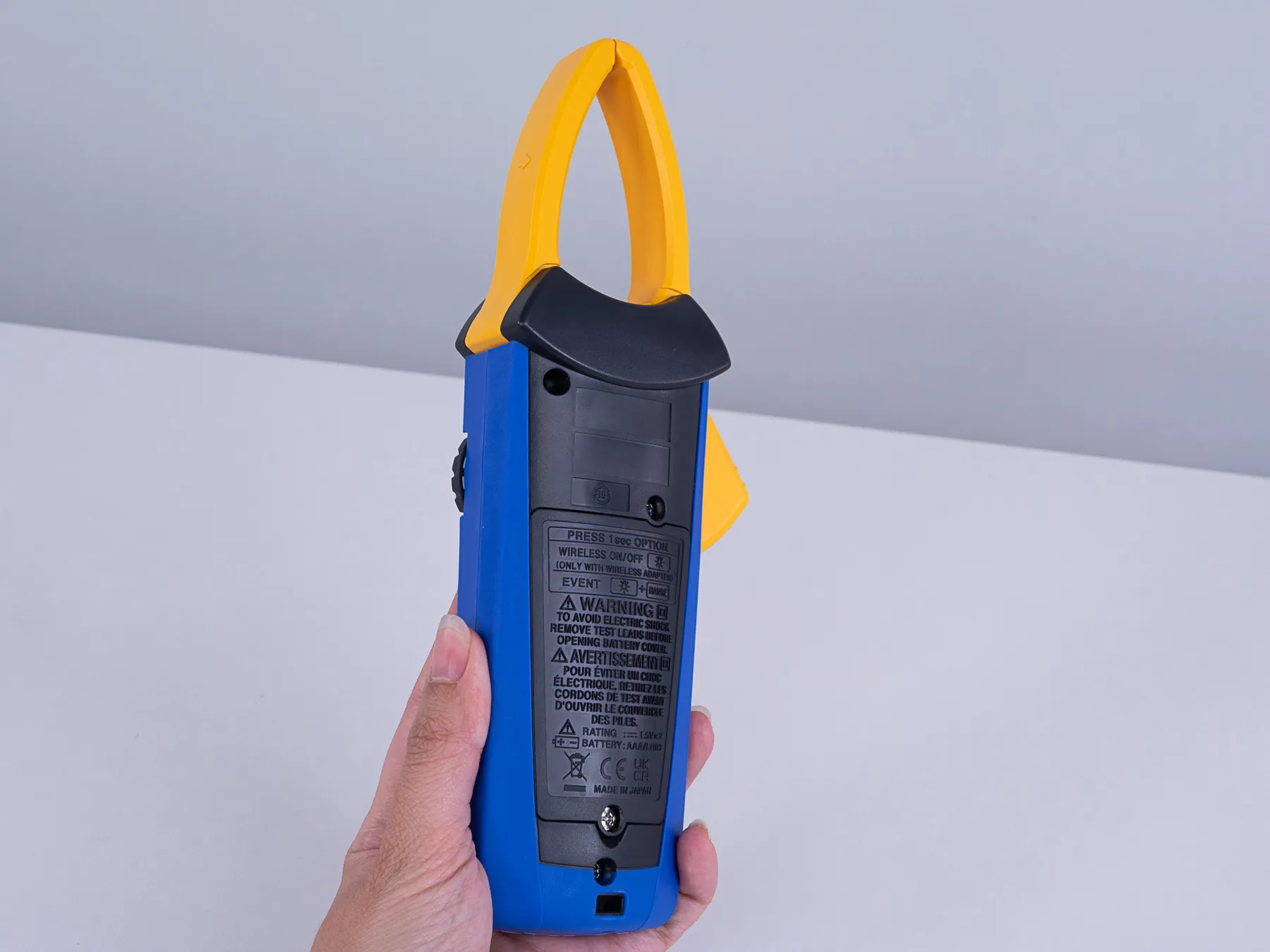 HIOKI CM4375-93 clamp multimeter cat iii 2000V P2010