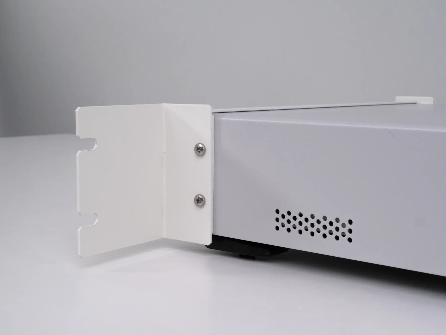 HIOKI EU4560 rack mount kit for the bt4560 series 2u rack space