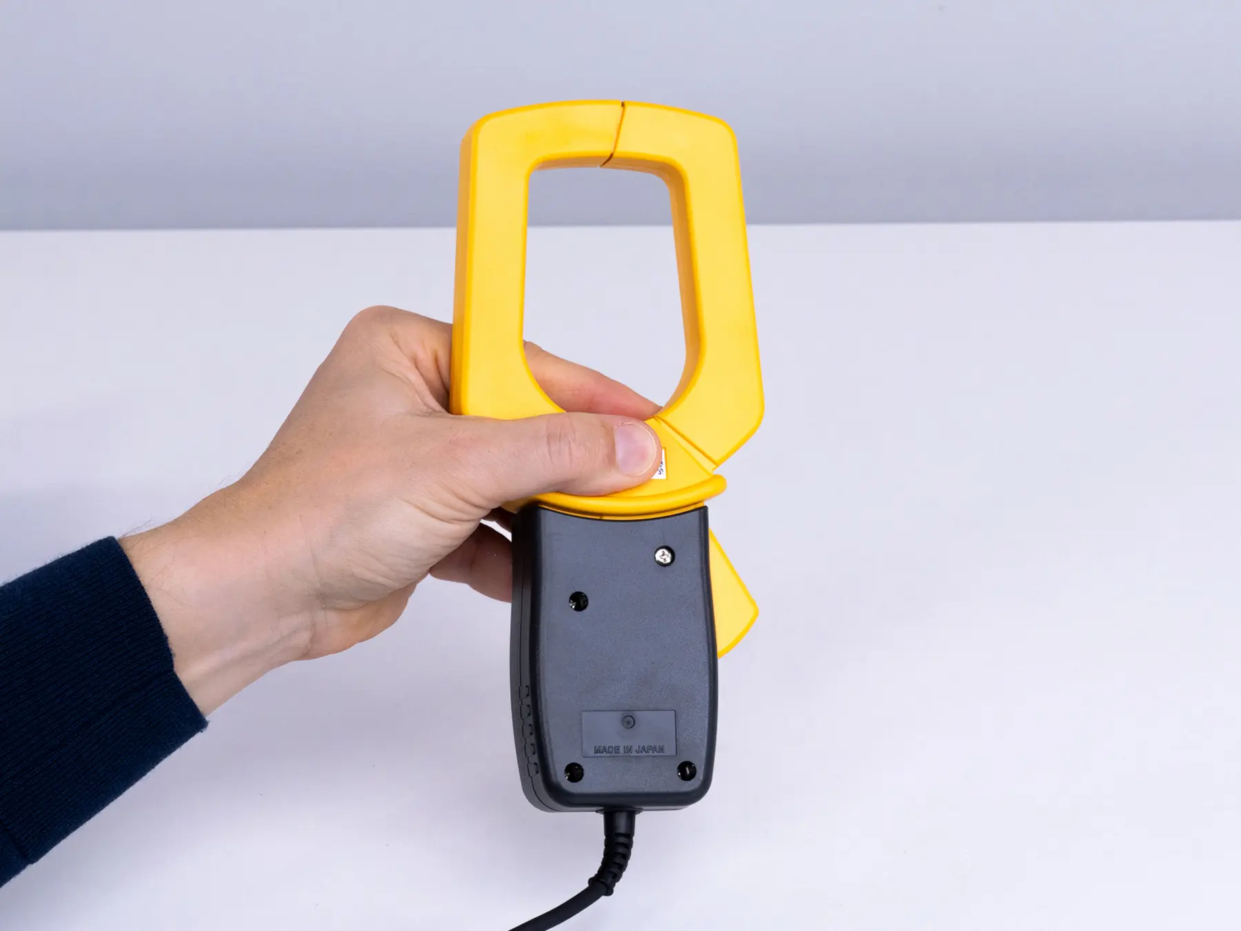 HIOKI 9132-50 ac multi range current clamp backside