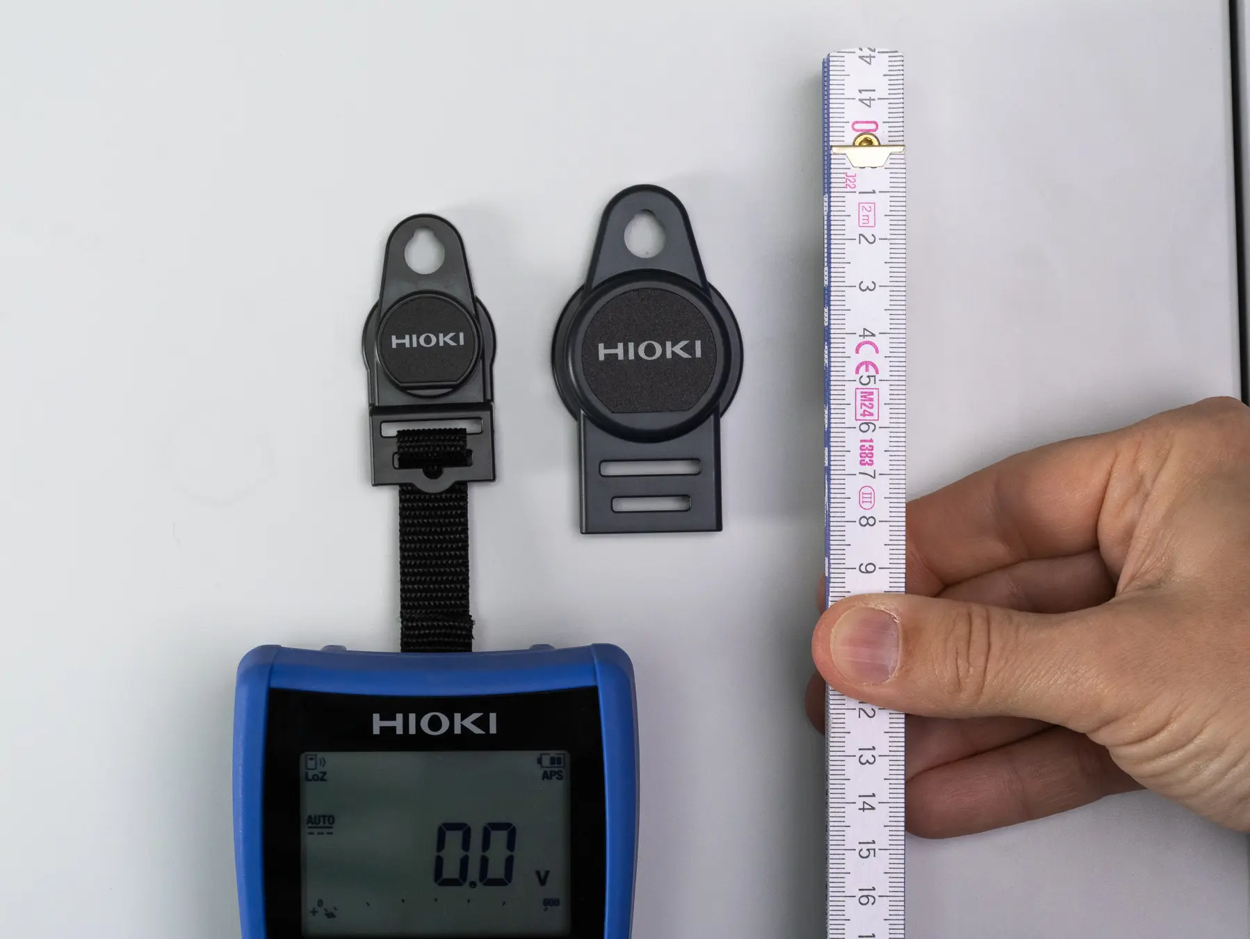 HIOKI-Z5020-extra-strong-magnetic-strap-comparison-with-Z5004