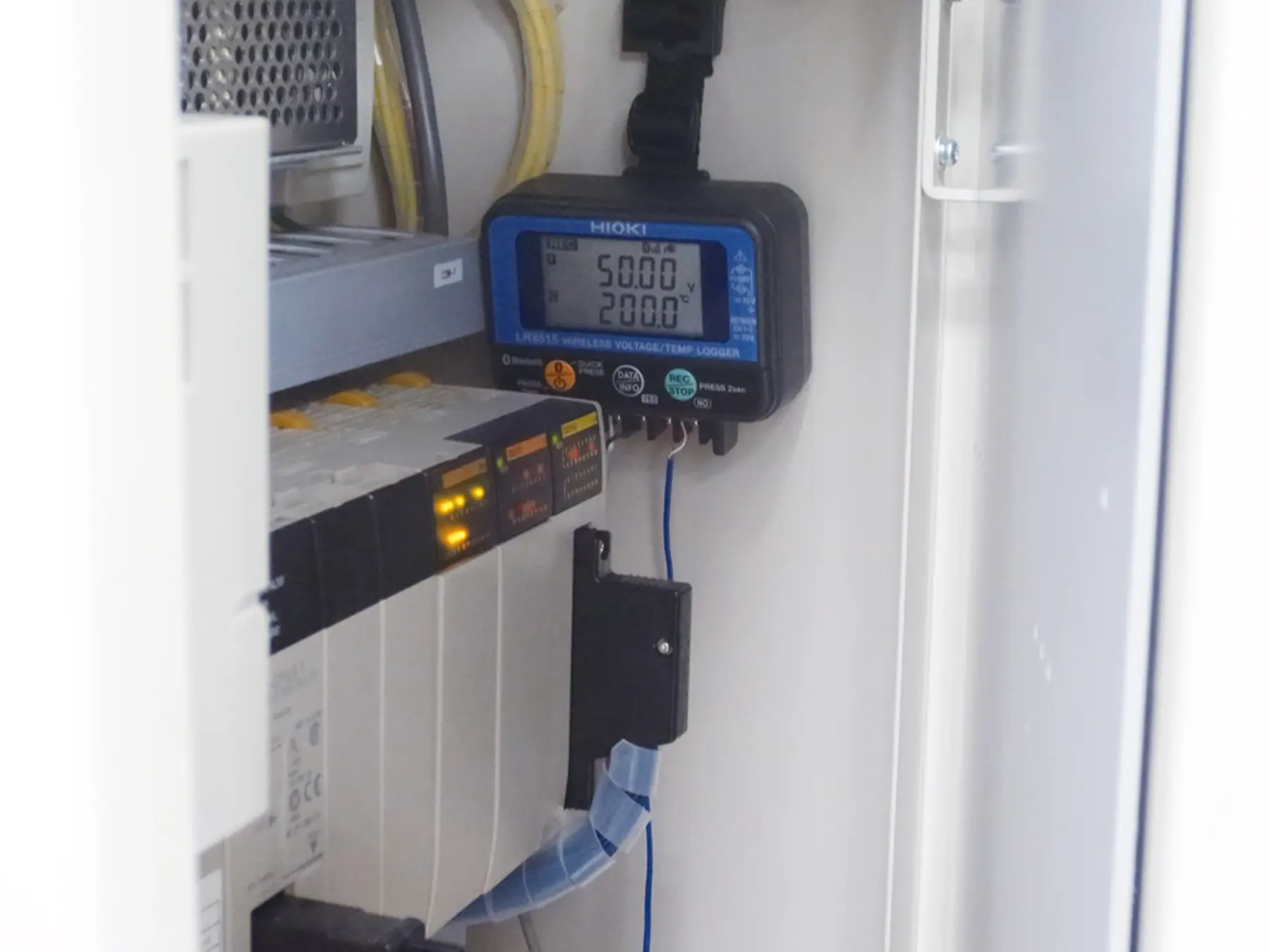 HIOKI LR8515 bluetooth voltage temperature logger 2 channel data logger