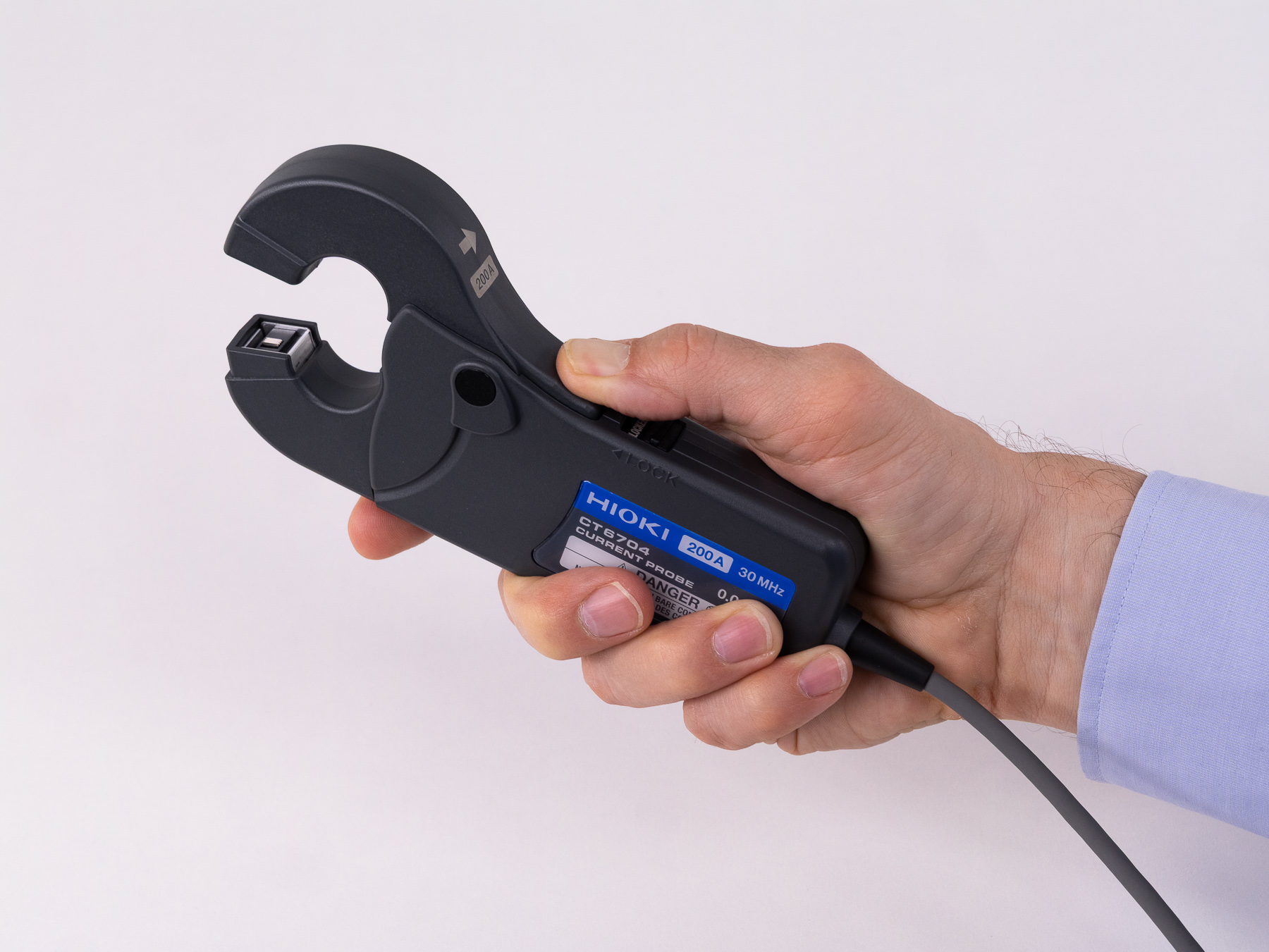 HIOKI CT6704 ac dc fluxgate current probe plus minus 0 5 rdg plus minus 0 5 mv accuracy