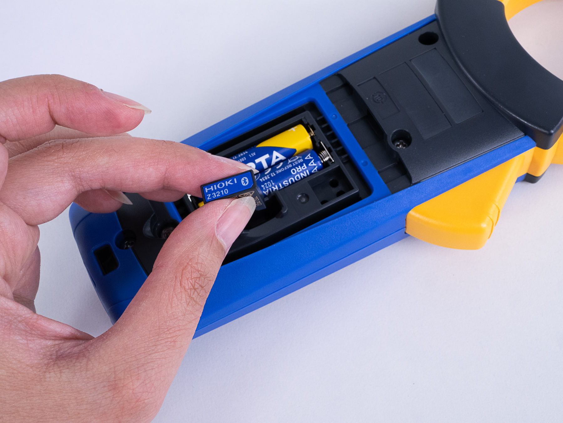 HIOKI CM4373-50 - AC/DC True RMS Clamp Multimeter with 2000 A Current Range