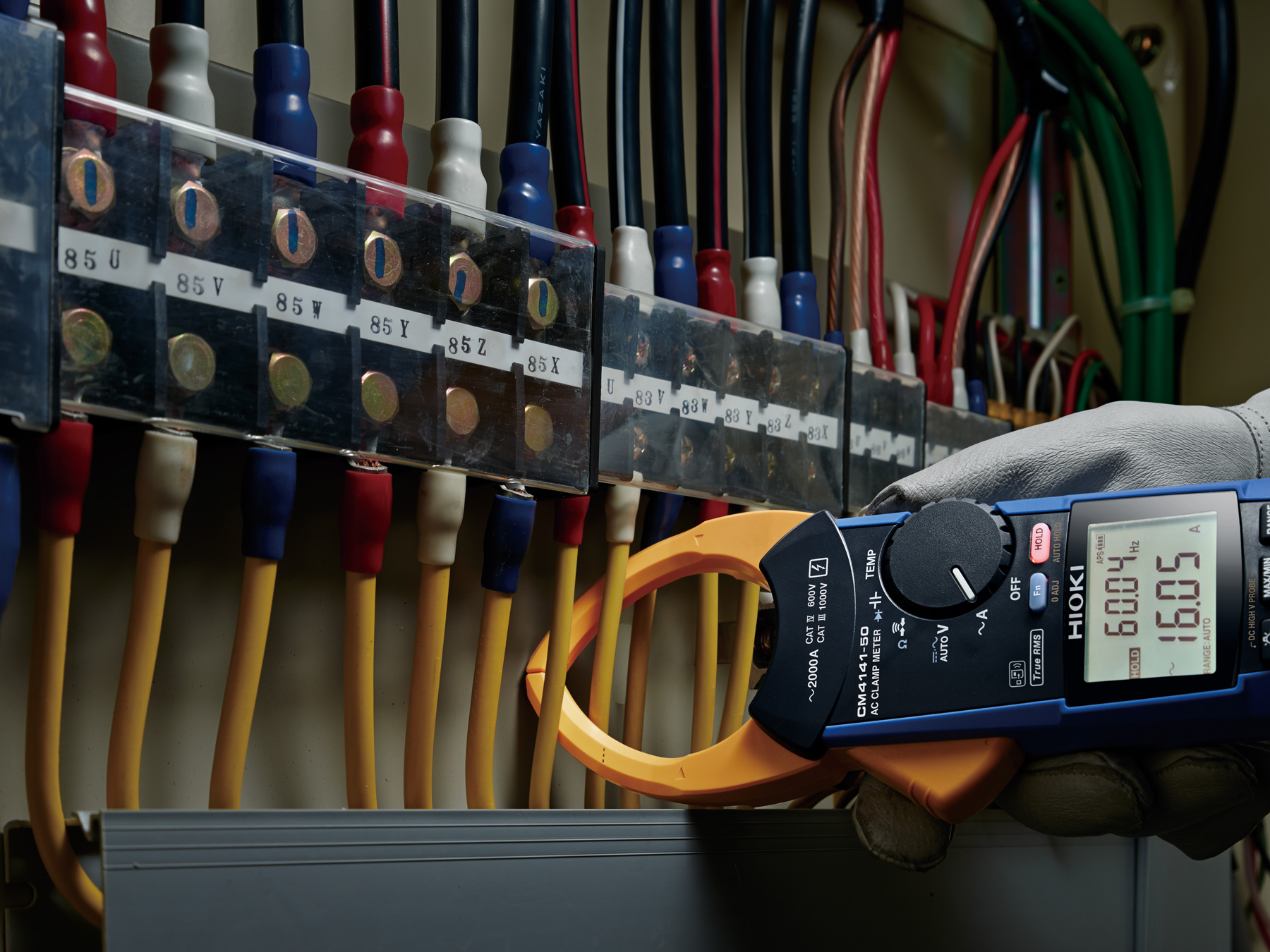 CM4141-90 - True RMS Clamp Multimeter, 2000 A AC with 3 Current Ranges