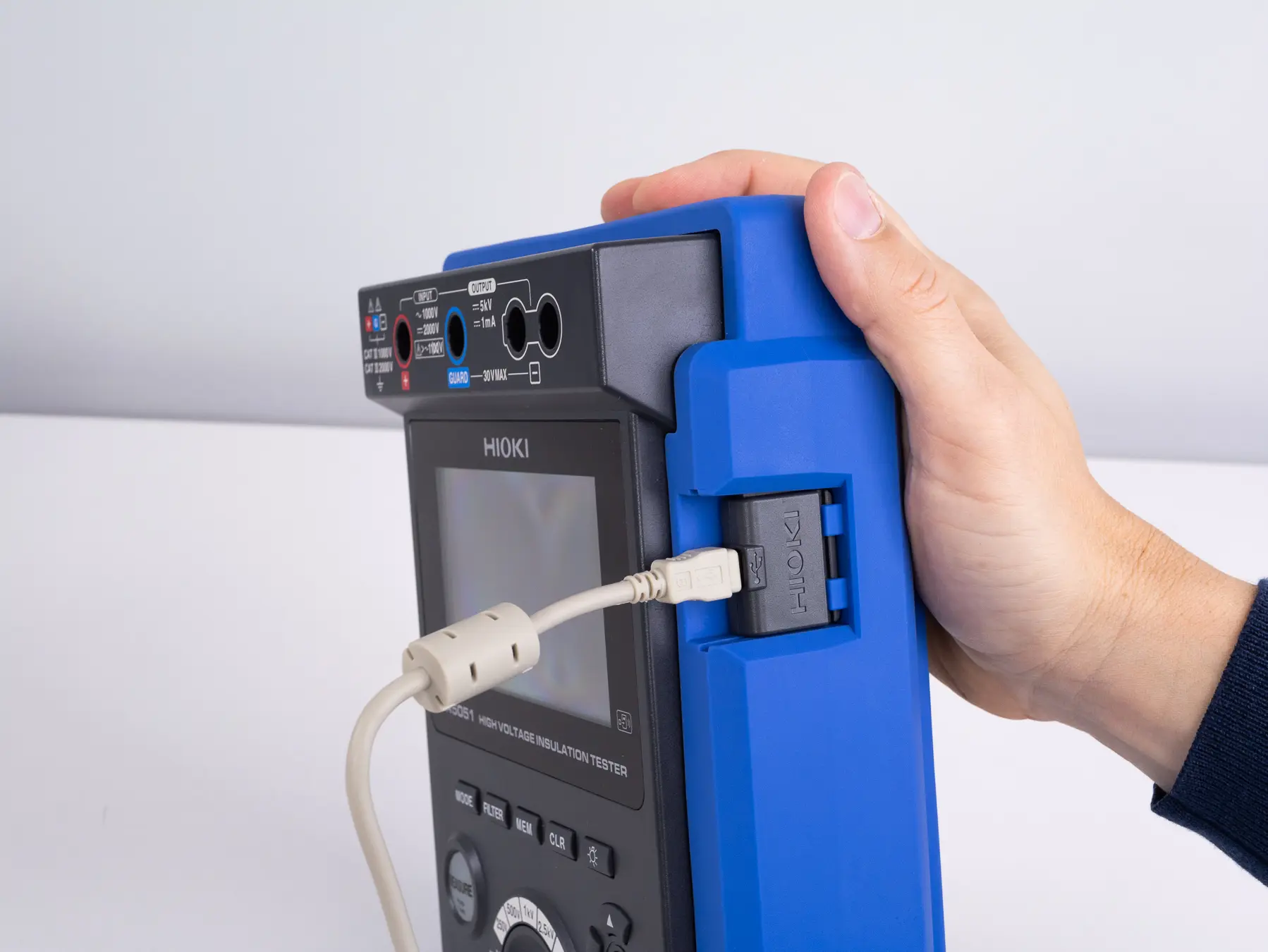 HIOKI IR5051 portable high voltage insulation tester with DT4900 optical communication adapter USB cable